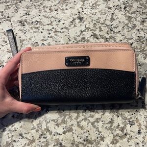 KATE SPADE WRISTLET